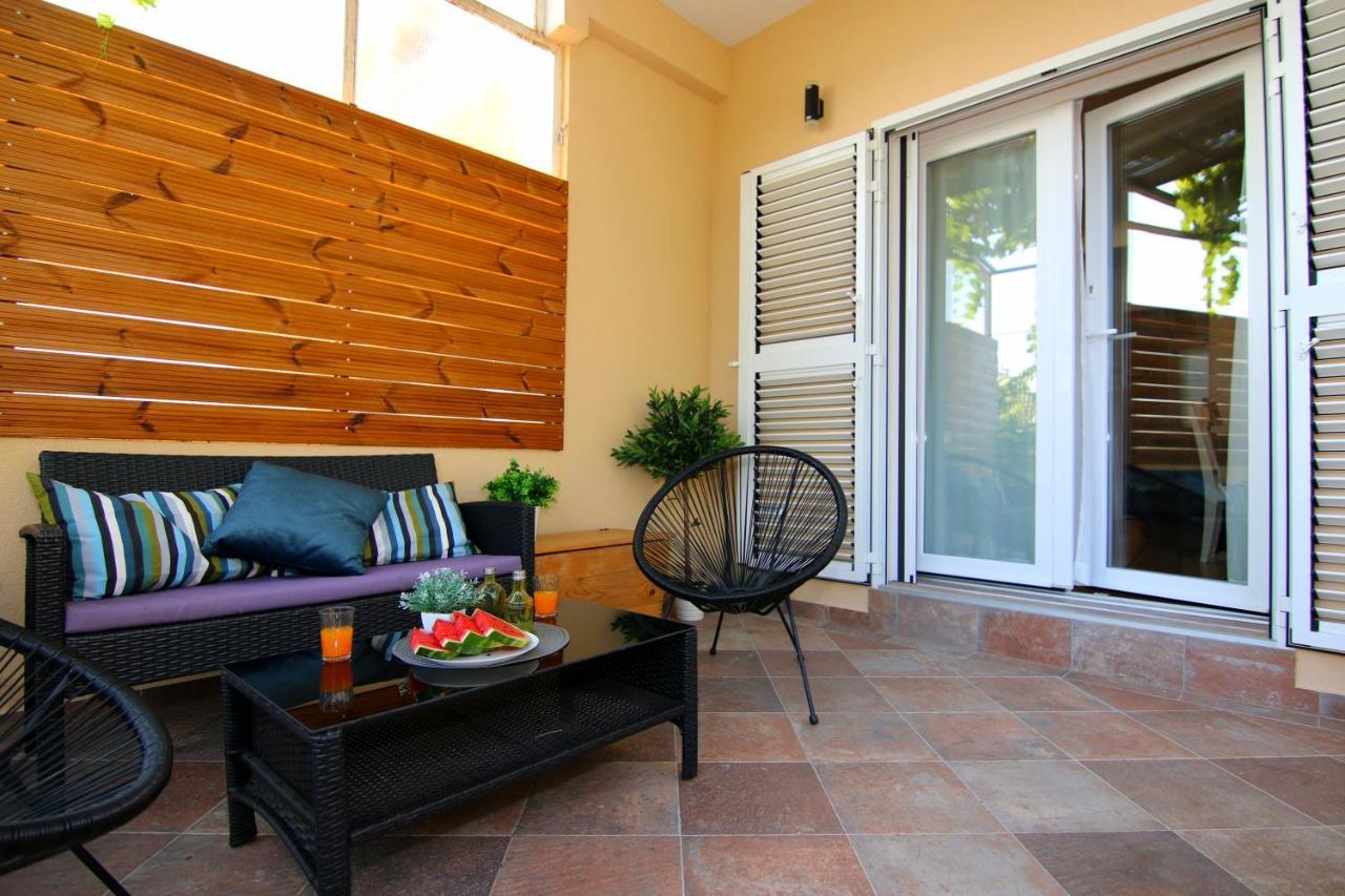 Apartments Tona Zaboric Luaran gambar