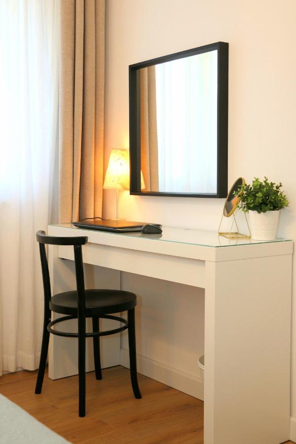 Apartments Tona Zaboric Luaran gambar