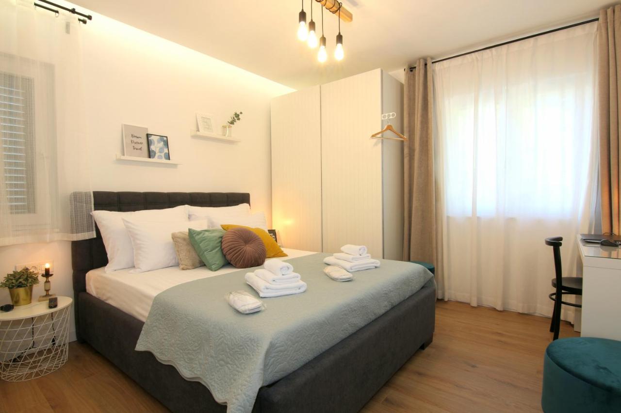 Apartments Tona Zaboric Luaran gambar