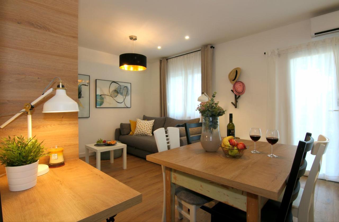 Apartments Tona Zaboric Luaran gambar