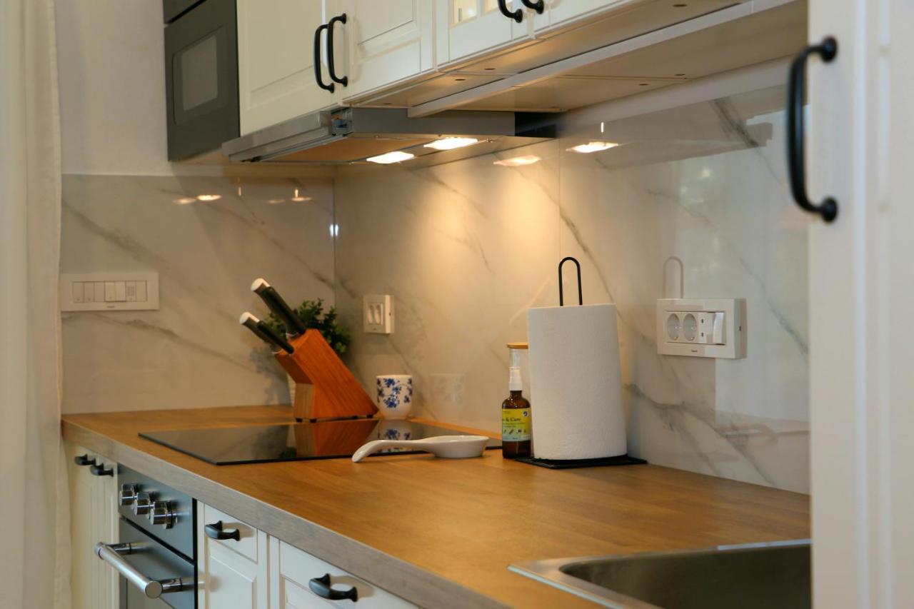 Apartments Tona Zaboric Luaran gambar