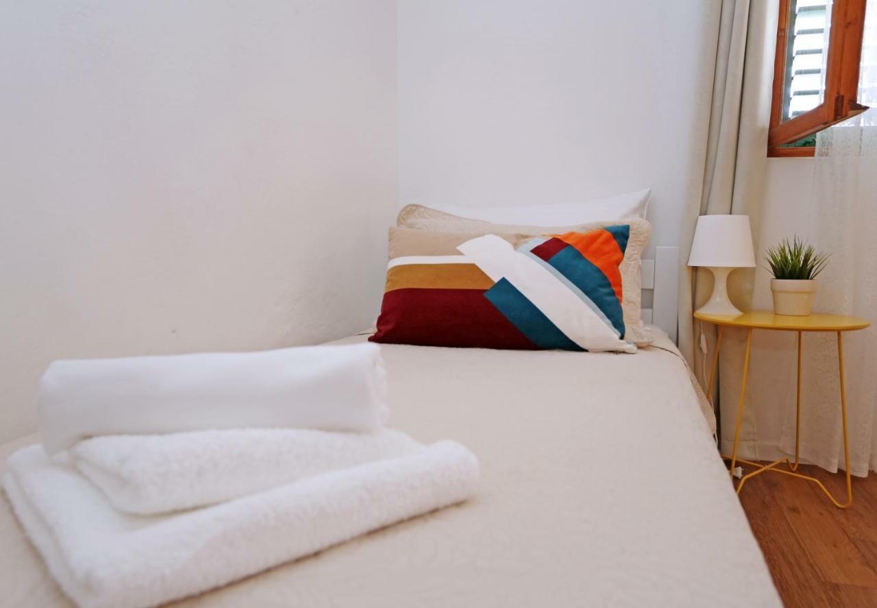 Apartments Tona Zaboric Luaran gambar