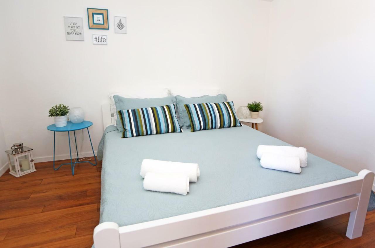 Apartments Tona Zaboric Luaran gambar