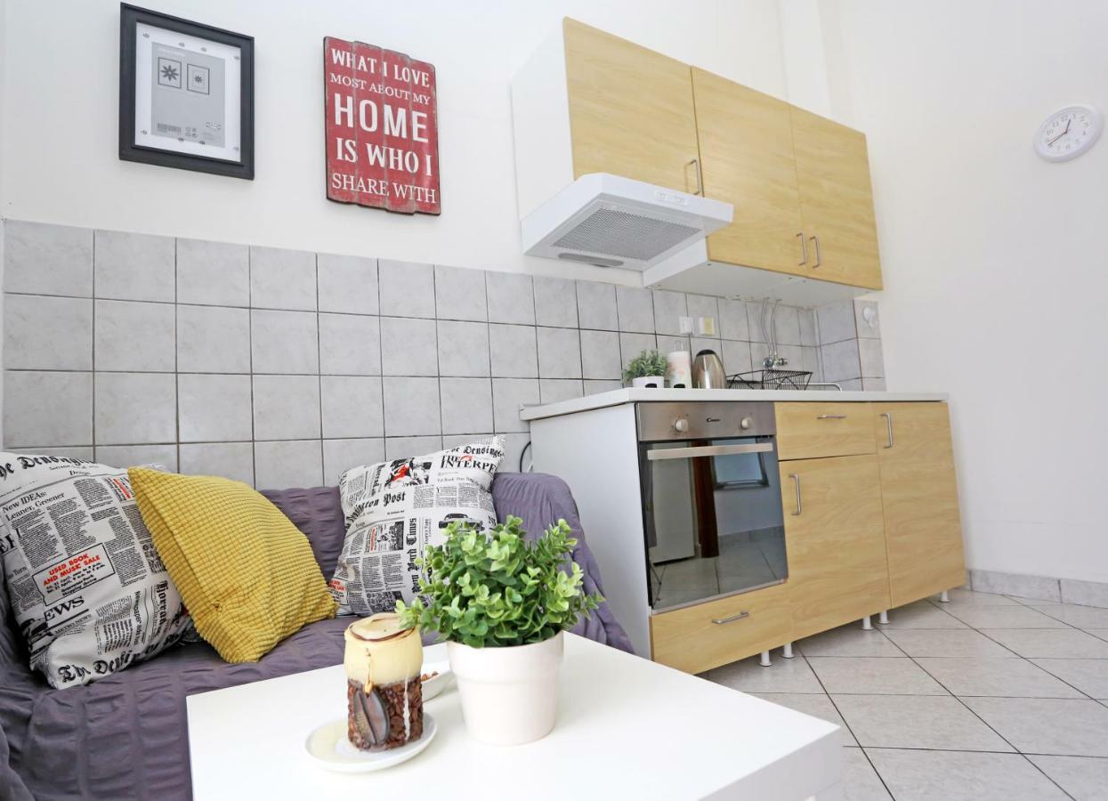 Apartments Tona Zaboric Luaran gambar